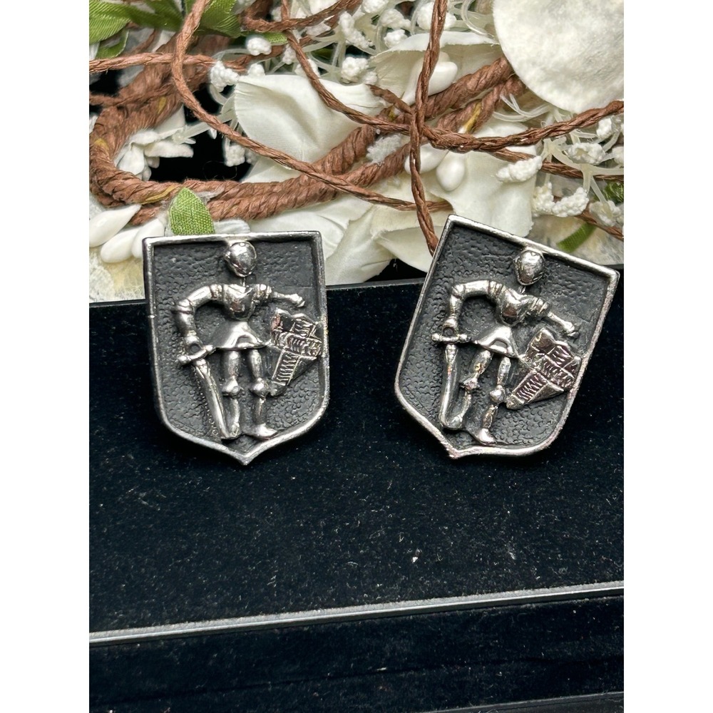 Vintage Swank Knight Shield Cufflinks Silver Tone Medieval Heraldic